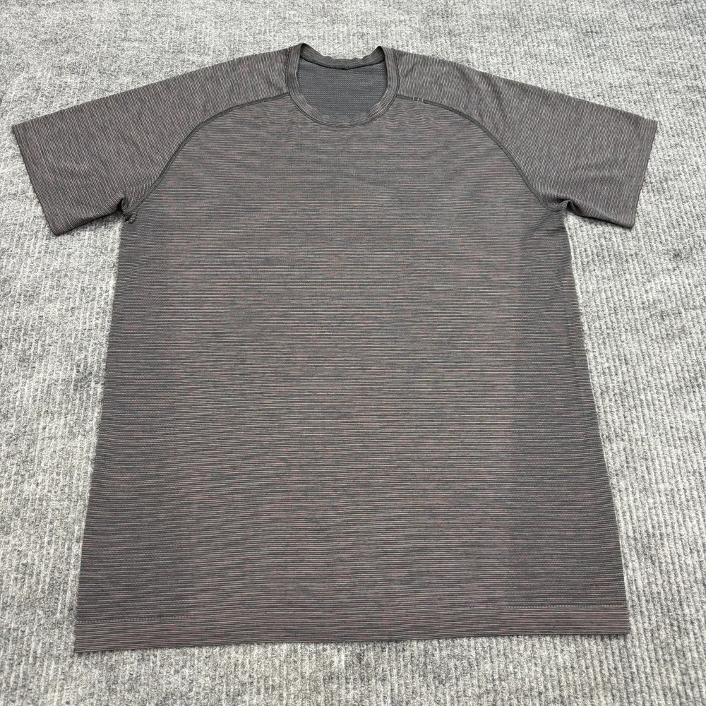 Lululemon Metal Vent Tech Shirt Mens L Gray Red Striped Gym Running Activewear